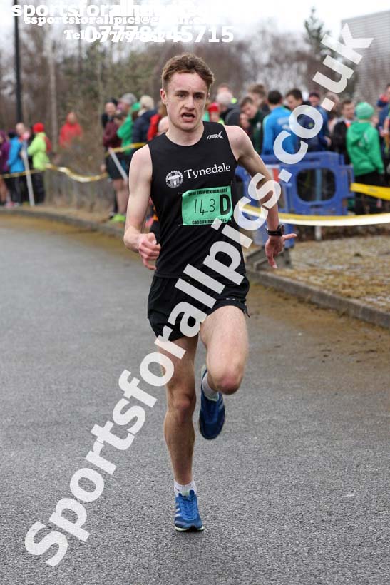Senior mens Good Friday Elswick Harriers Relay, Newburn, Newcastle. Photo: David T. Hewitson/Sports for All Pics